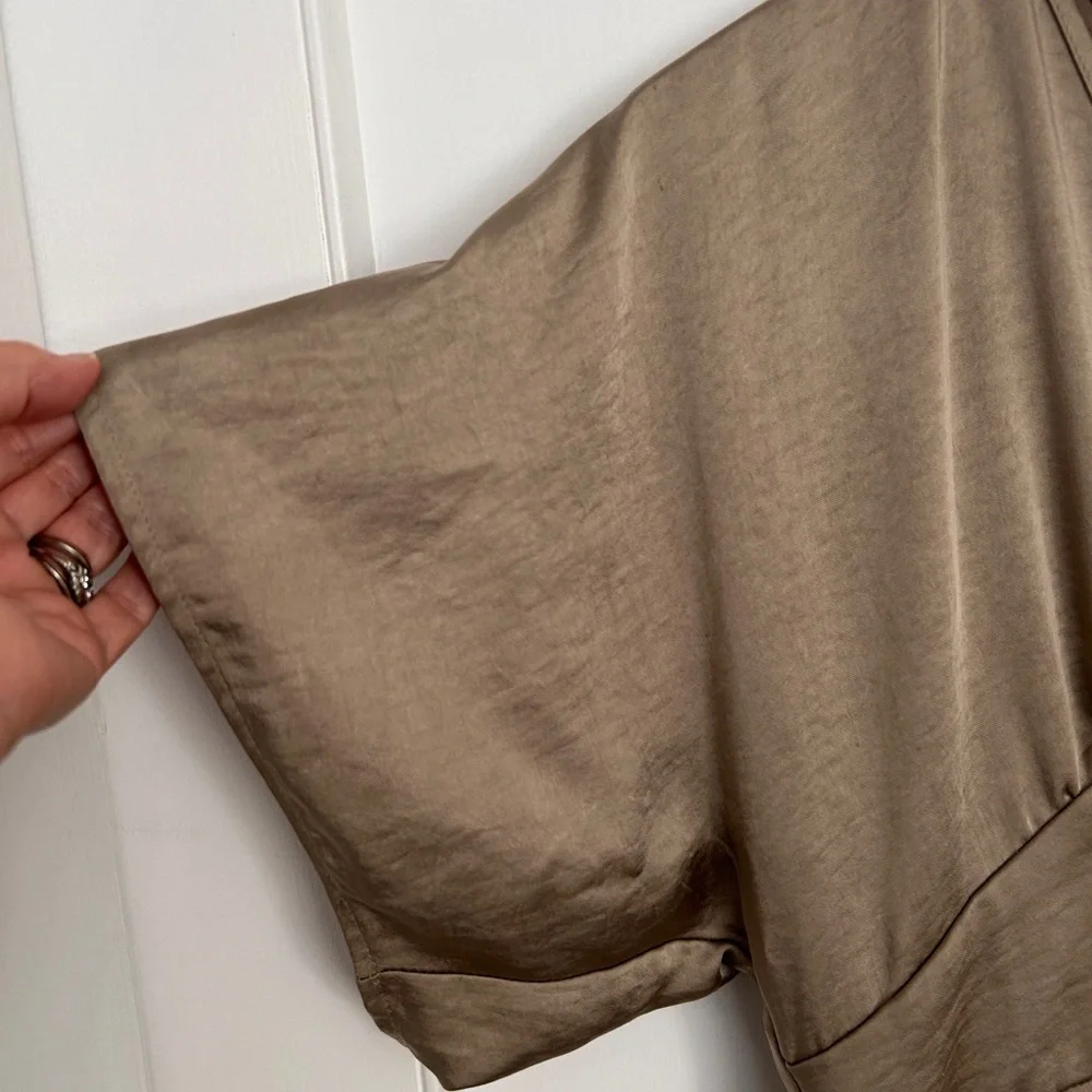 BNWT Oak & Fort Satin Butterfly Dress in Gold/Brown Size M - Picture 6 of 10